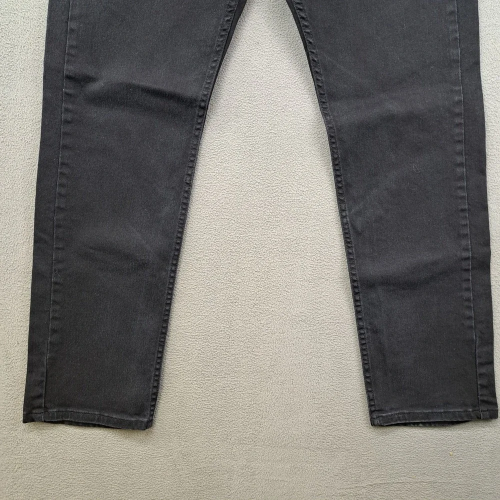 Levi's Men 505 Regular Fit Straight Leg Black Denim Jeans 33x30 (Measures 34x29)